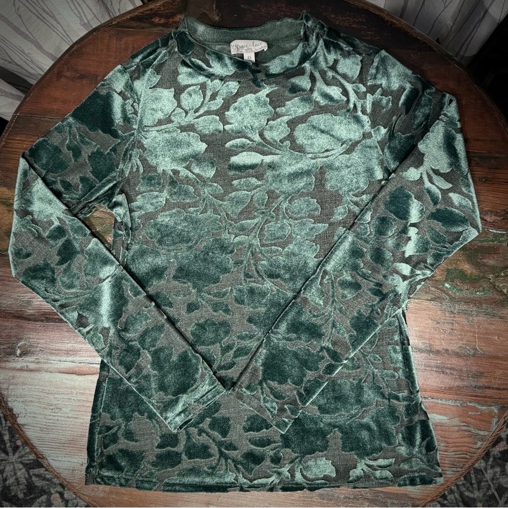 Grace & Lace Green Floral Velvet Mock Neck Long Sleeve Top (XS) - Picture 3 of 11